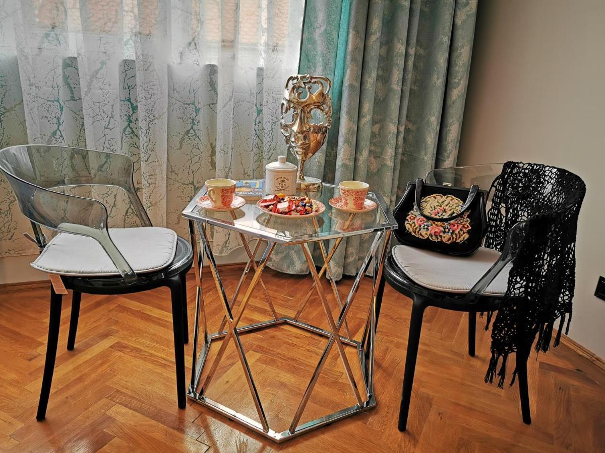 Crystal Central Apartment Braşov Exterior foto